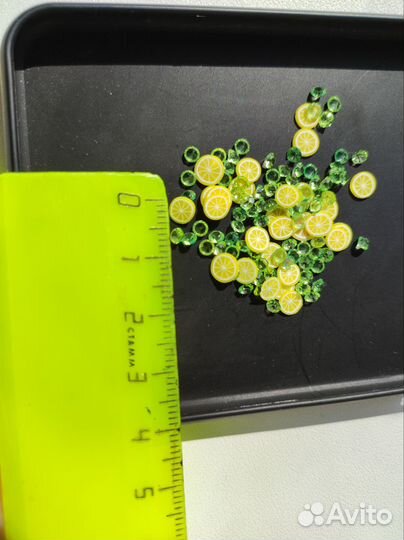 Стразы, бусины для рукоделия, маникюра