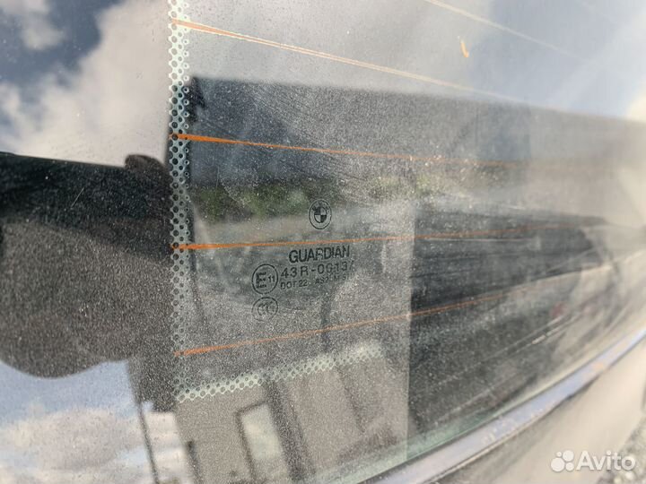 Стекло заднее бмв х3 е83