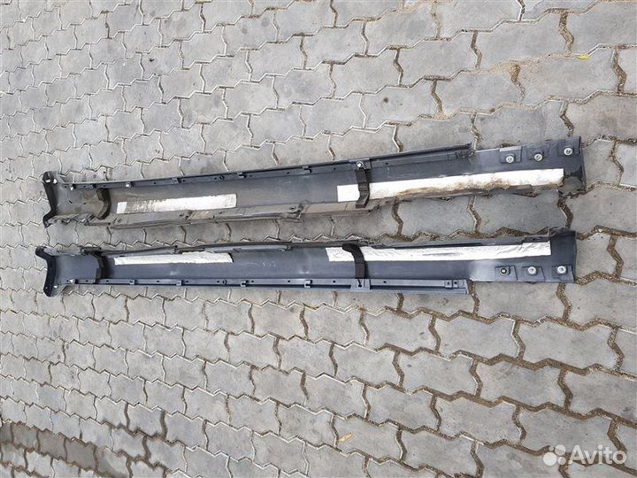 Накладка на порог лев. Lexus LS460