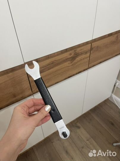 Ключ педальный