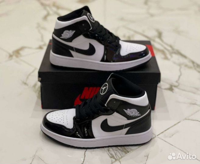 Новые Кроссовки Nike Air Jordan 1 Retro. (36-45)