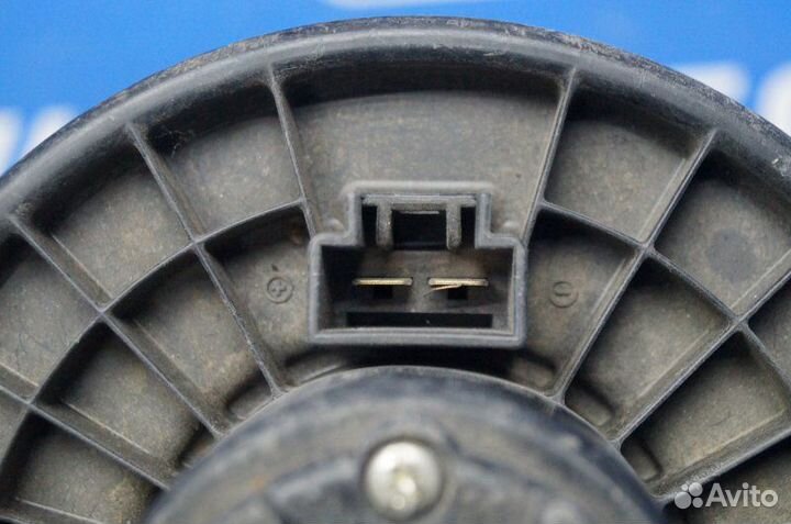 Моторчик печки Lexus Rx 300/330/350/400H XU30