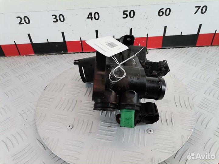 Корпус термостата Volkswagen Golf 4 2001