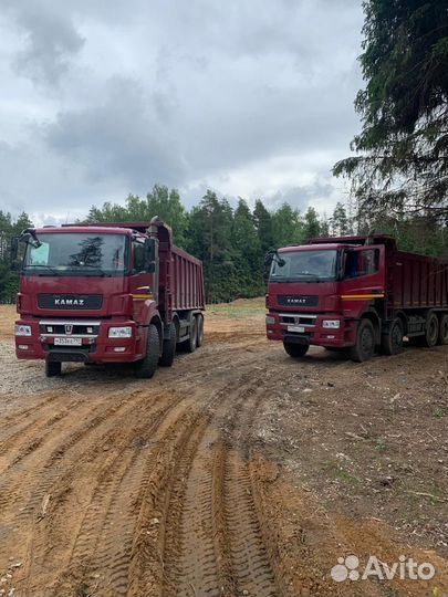 Водитель самосвала