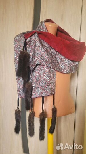 Зимний шарф с хвостиками норки