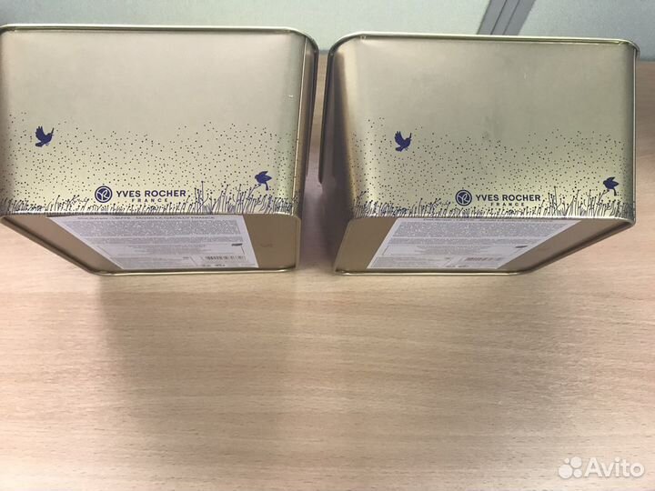 Контейнер для хранения из металла золотистого цвет