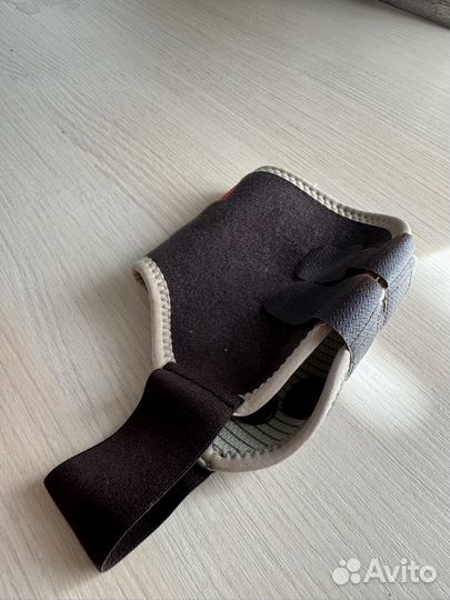 Бандаж ортез на ногу