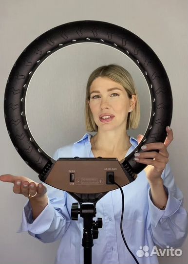 Кольцевая лампа 45см со штативом