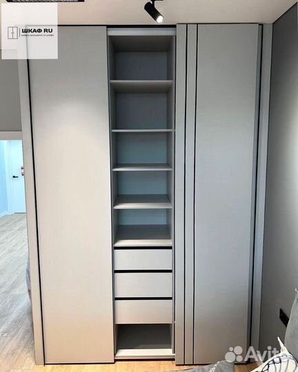 Шкаф с антресолью