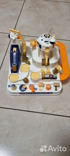 Трек космос с машинками