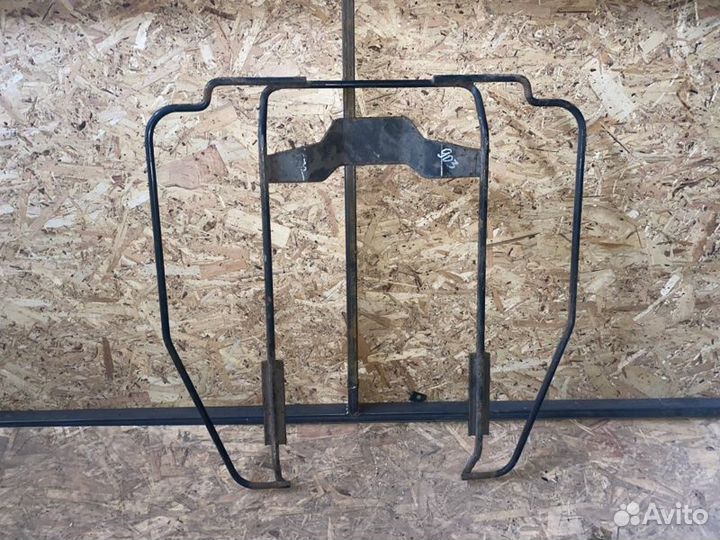 Кронштейн (механизм) запаски Mercedes Sprinter 903