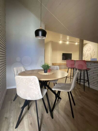 3-к. квартира, 140 м², 3/3 эт.