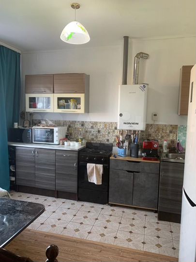 2-к. квартира, 53 м², 4/4 эт.