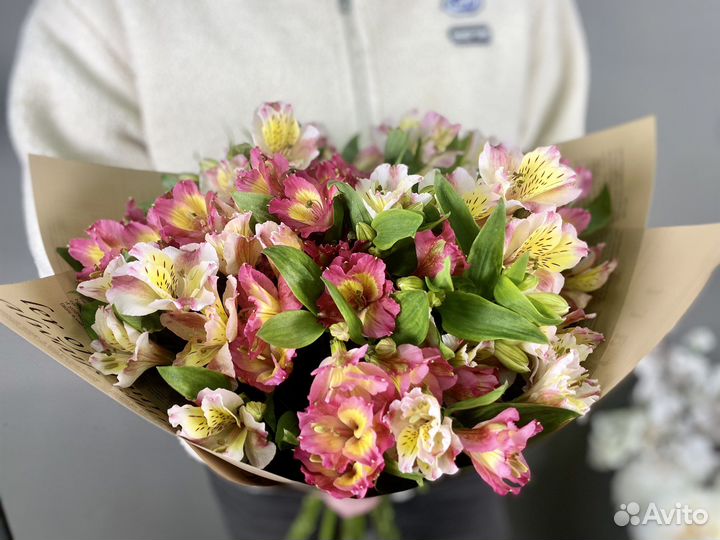 Букет ассорти альстрамерий