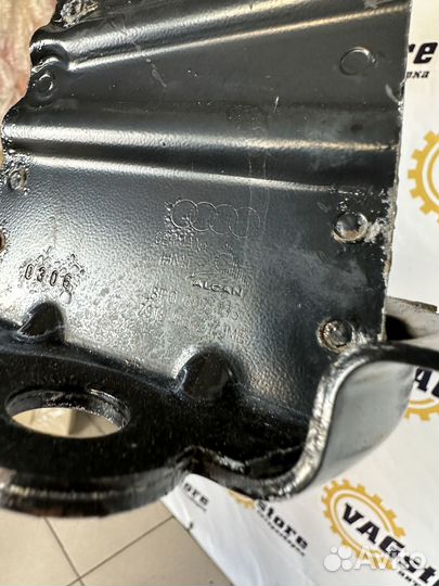 Усилитель бампера передний Audi A3 8P 2006