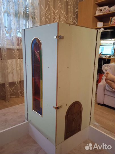 Большой кукольный домик