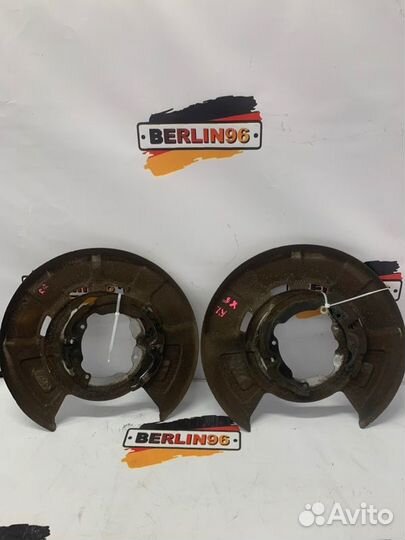 Кожух тормозного диска задний Bmw X5 E70 N55B30