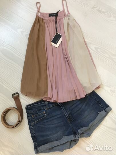 Топ Vanessa Scott, Италия