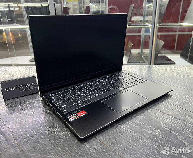 Новый ультрабук MSI Modern 14 r7/8Gb/256Gb
