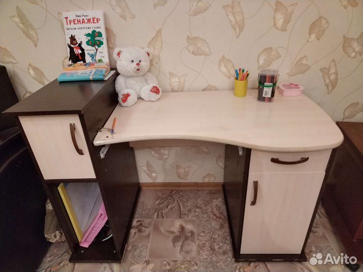 Компьютерный стол