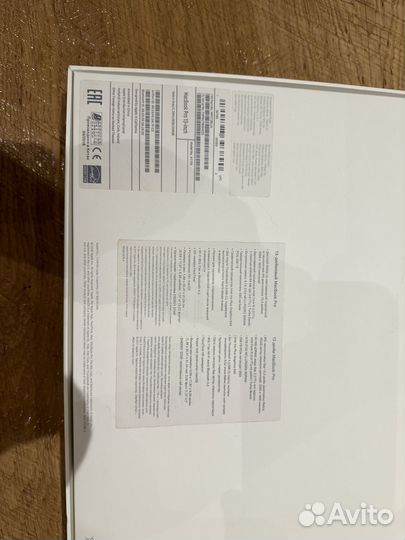 Macbook pro 13 2018 i5 8/256gb