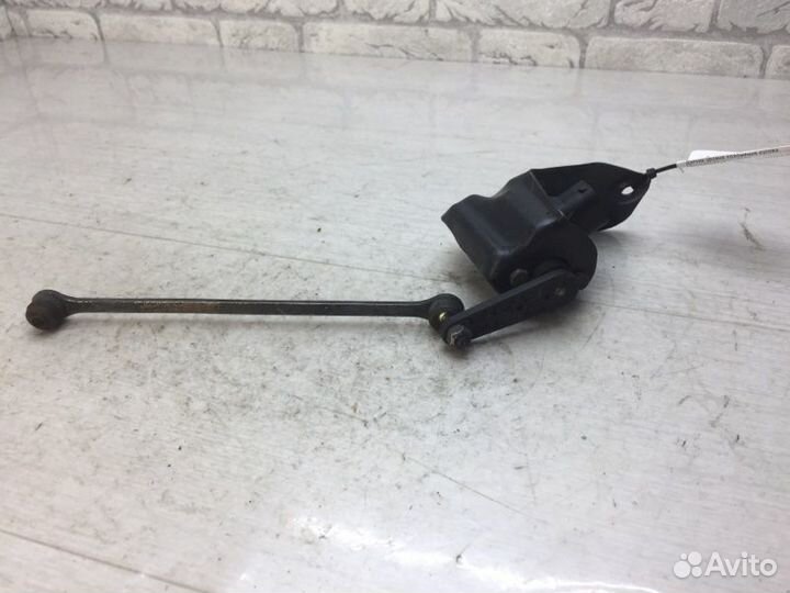 Датчик уровня положения кузова Mercedes Gl-Class