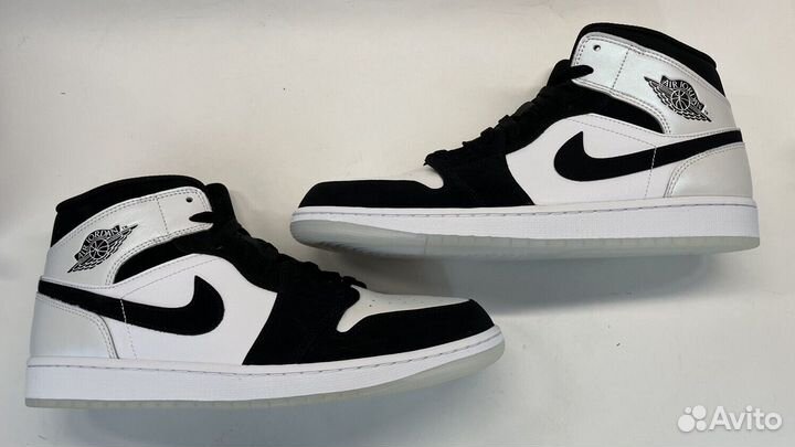 Кроссовки Jordan 1 High Black and White