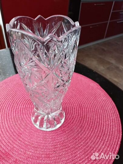 Ваза хрустальная