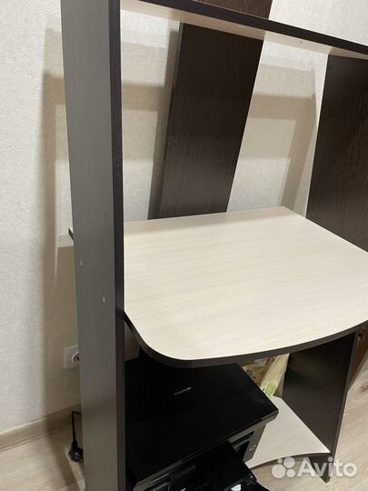 Рабочий, компьютерный стол