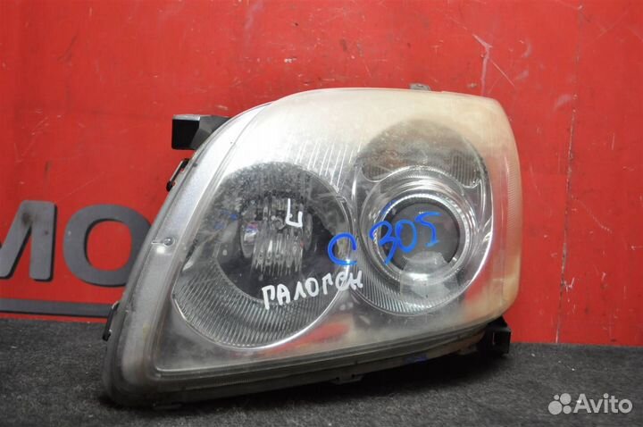 Фара левая toyota avensis ZZT251