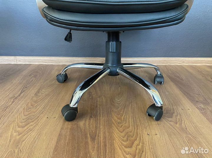 Офисное кресло от производителя