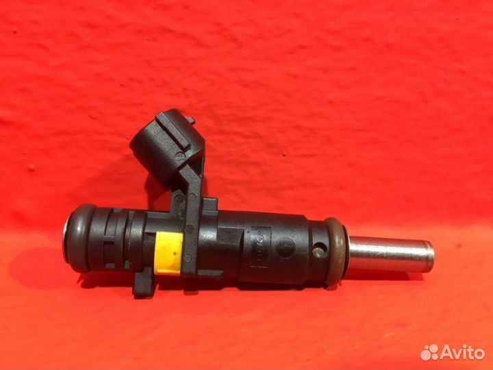 Форсунка Citroen C3 Picasso 1 EP3 (8FS) 1.4 VTI