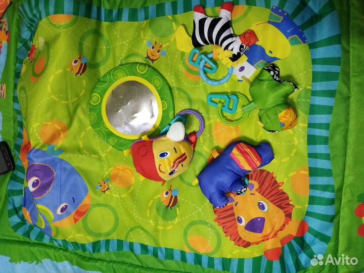Развивающий коврик в отличном состоянии