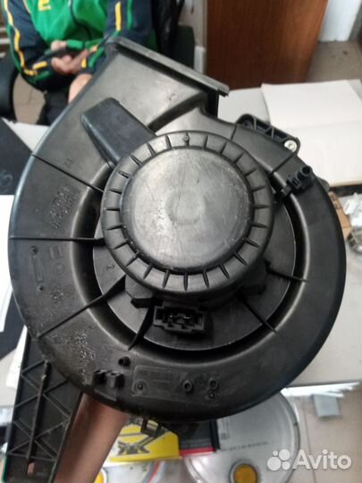 Моторчик отопителя Volkswagen Skoda Audi