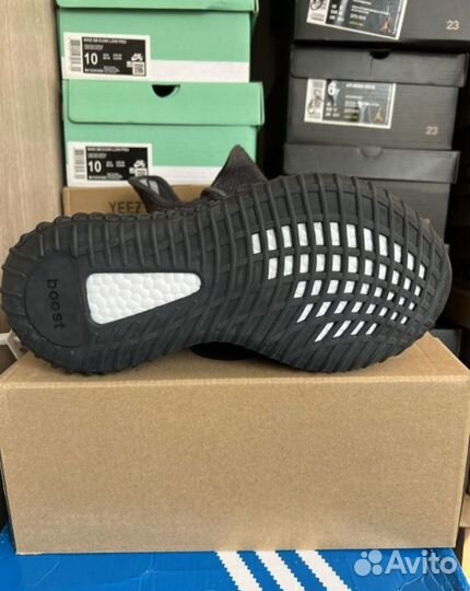 Кроссовки adidas Yeezy Boost 350