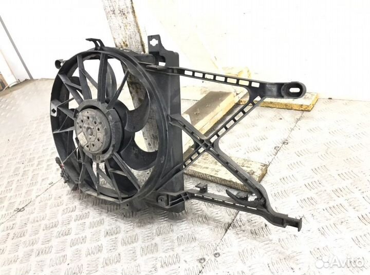 Вентилятор радиатора Opel Astra H 1.6 I 2007