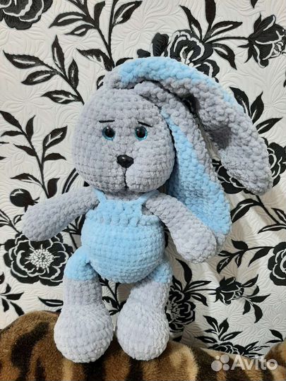 Плюшевый заяц