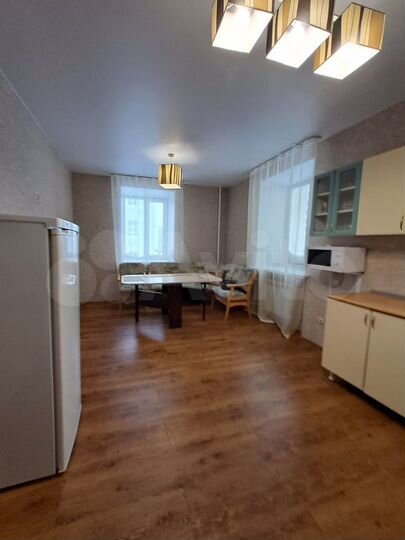 2-к. квартира, 70,9 м², 4/5 эт.