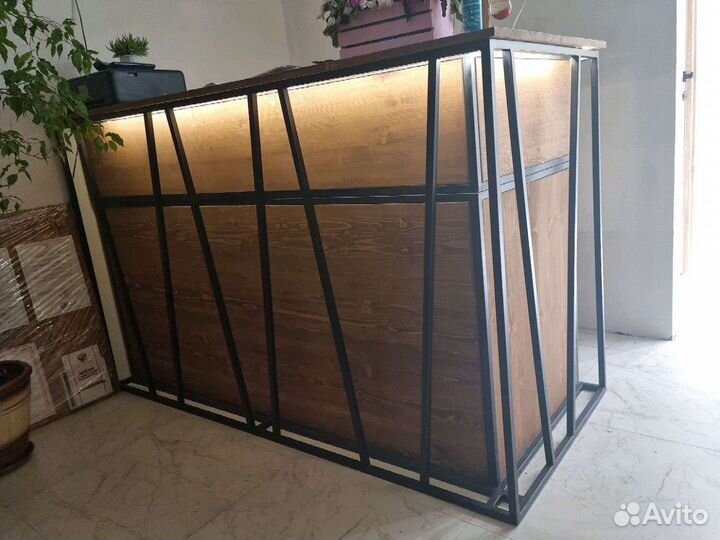 Стойки администратора Лофт