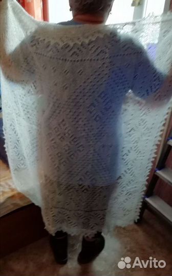 Оренбургский пуховый платок