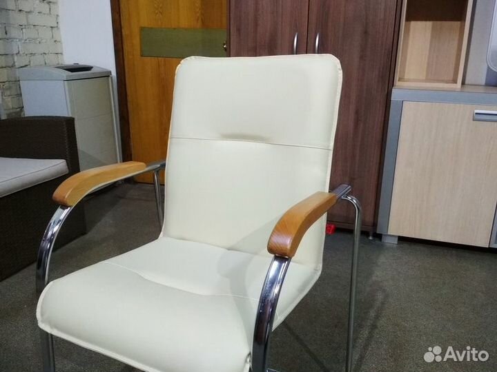 Кресло конференц Самба Хром. Новое