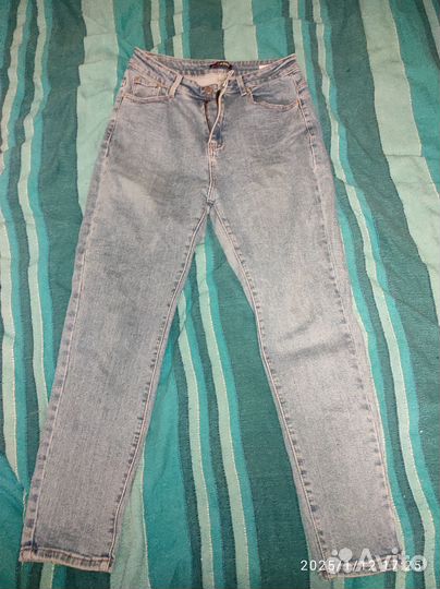 Джинсы