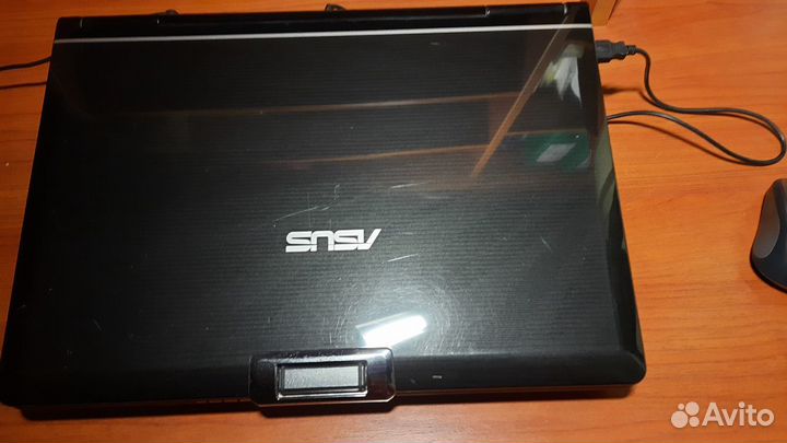 Ноутбук asus продам