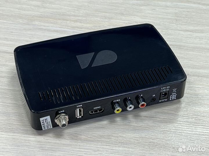 Ресивер триколор gs b211