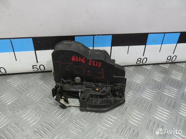 Б/У Замок двери задней левой BMW E90 F30 E60 F1