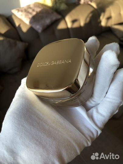 Dolce&gabbana кремовая тональная основа