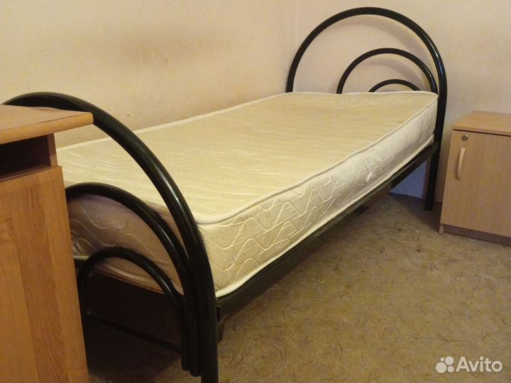 Кровать с матрасом бу