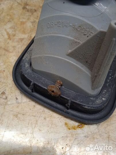 Фонарь задний в бампер правый Mitsubishi Lancer