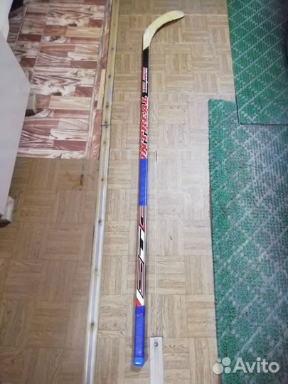 Клюшка хоккейная