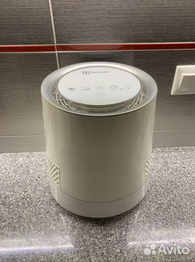 Увлажнитель воздуха electrolux ehaw-9015 D mini